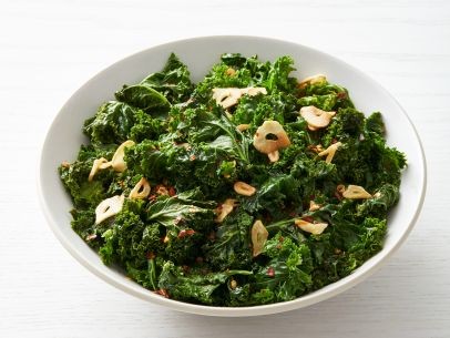 Sautéed kale with garlic