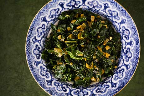 Sautéed kale with smoked paprika