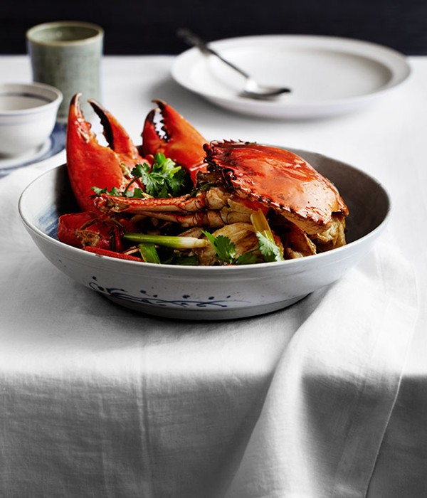 Sautéed mud crab with ginger and spring onion (Keong chung hai)
