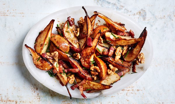 Sautéed pears with bacon and mustard dressing