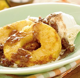 Sautéed pineapple with pecan-rum sauce