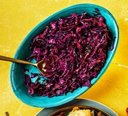 Sautéed red cabbage with cranberry
