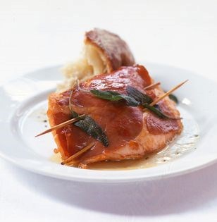 Sautéed salmon "saltimbocca"