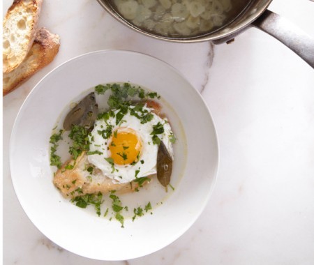 Save-your-life garlic soup