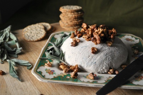Savory coeur a la creme