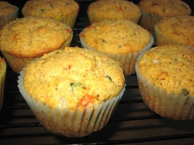 Savory corn and pepper muffins