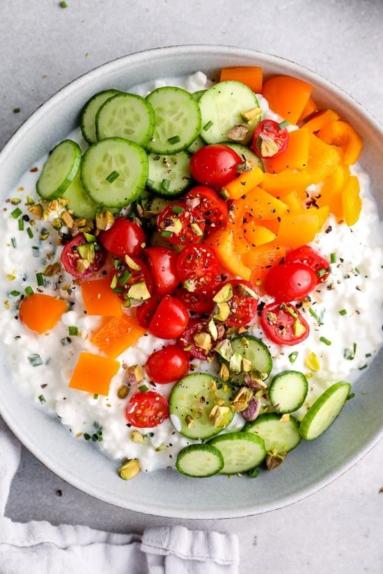 Savory cottage cheese bowl