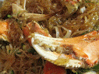 Savory crab and cellophane noodles (Pángxiè fěnsī bào / 螃蟹粉絲煲)