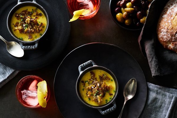 Savory crème brûlée with a crispy caramelized leek crust