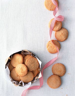 Savory Parmesan shortbread rounds