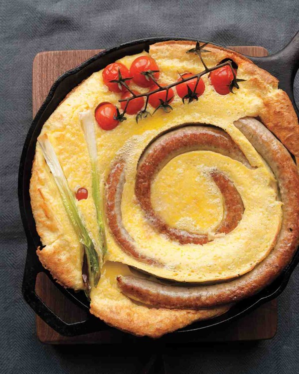 Savory sausage and tomato pudding (Toad in the hole)