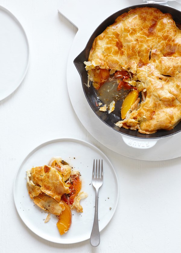 Savory tomato peach and tarragon pot pie