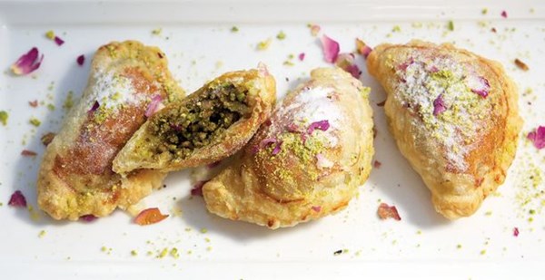 Savory turnover (Sanbuseh)