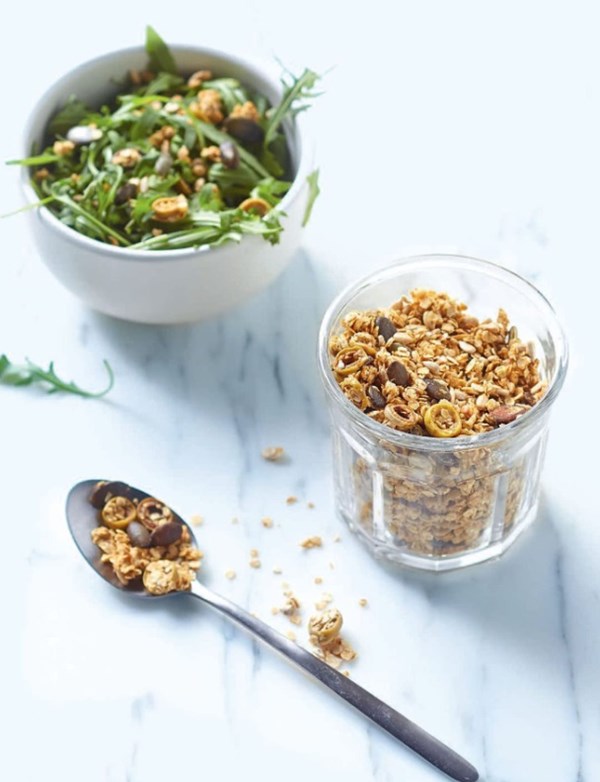Savoury granola