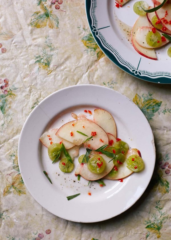 Savoury peach and tarragon salad