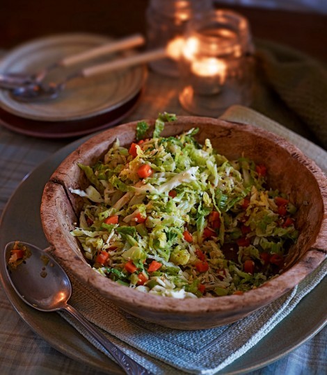 Savoy cabbage with oatmeal