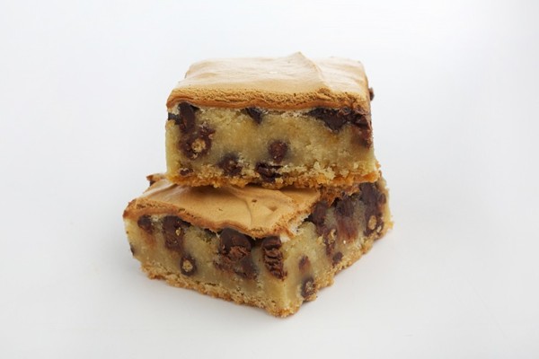 Savta’s chocolate chip squares