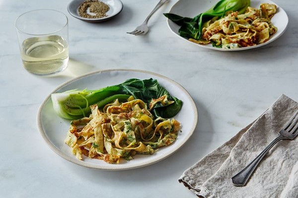 Scallion egg noodles