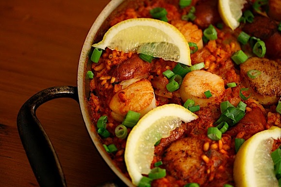 Scallop & andouille paella 