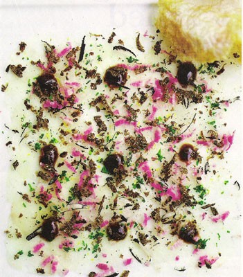 Scallop carpaccio with black radish and truffle