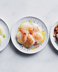 Scallop crudo with lemon and piment d'Espelette