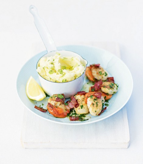 Scallops and bacon with spring onion mash