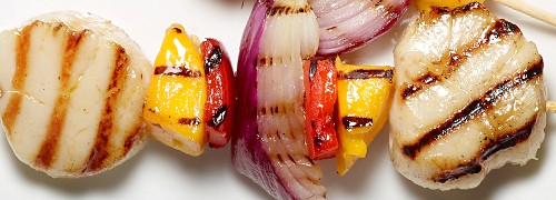 Scallops and mango skewers
