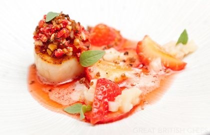 Scallops, Sweet Eve strawberries and balsamic