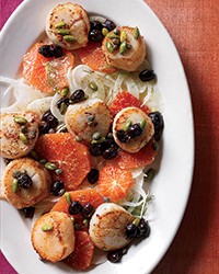 Scallops with blood orange, fennel and pistachios
