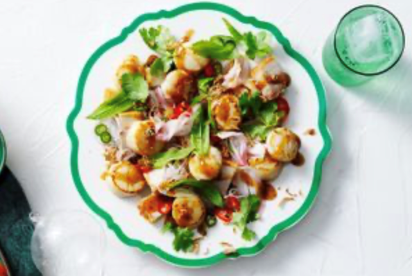 Scallops with crispy pork belly with pickled eschalots