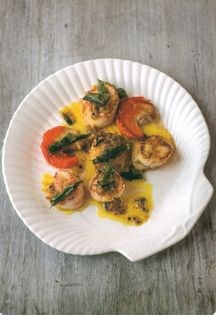 Scallops with garlic cardamom butter and curry leaves