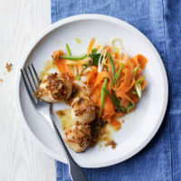 Scallops with ginger-spiced lemon butter and pickled carrots