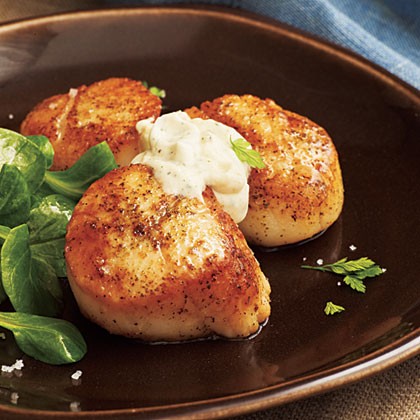 Scallops with green tea cream