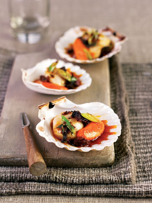 Scallops with morcilla
