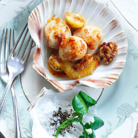 Scallops with orange