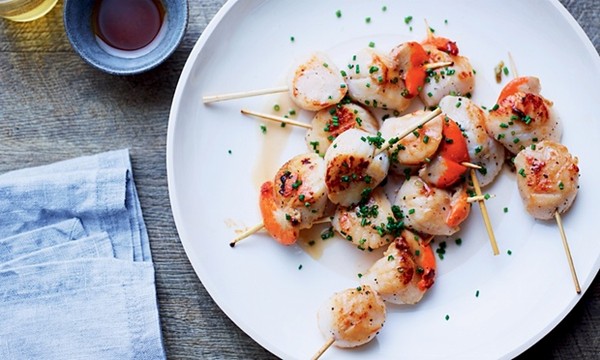 Scallops with salted sesame oil (Paeju gui)