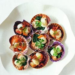 Scallops with two toppings