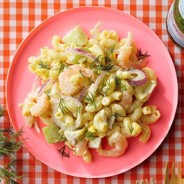 Scandinavian macaroni salad