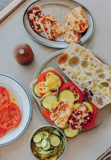 Scéal sandwiches: jambon-beurre
