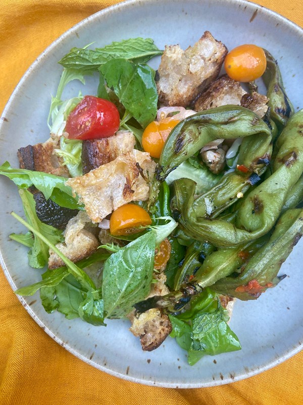 Schmaltzy panzanella
