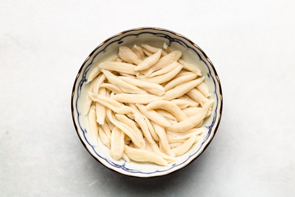 Scissor cut noodles