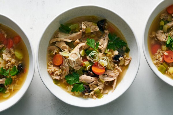 Scottish chicken and leek soup (Cock-a-leekie soup)