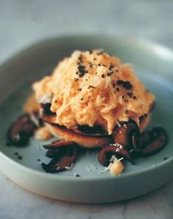 Scrambled egg mushroom muffins
