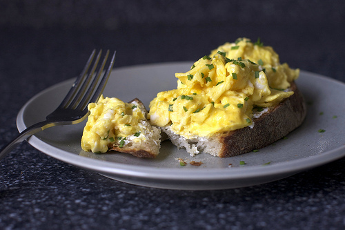 Scrambled egg toast