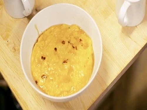 Scrambled eggs with brown butter