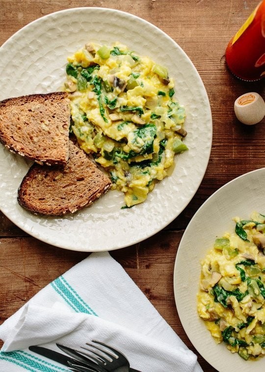 Scrambled eggs with green peppers & mushrooms recipe Eat Your Books