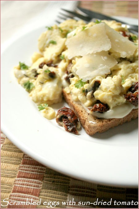 Scrambled eggs with sun-dried tomato & Parmesan