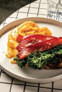 Scrambled eggs with tenderstem broccoli and beetroot-cured salmon