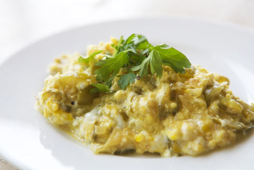 Scrambled eggs with tomatillos