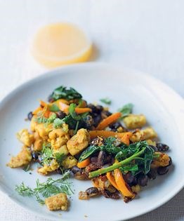 Scrambled tofu with black beans and spinach